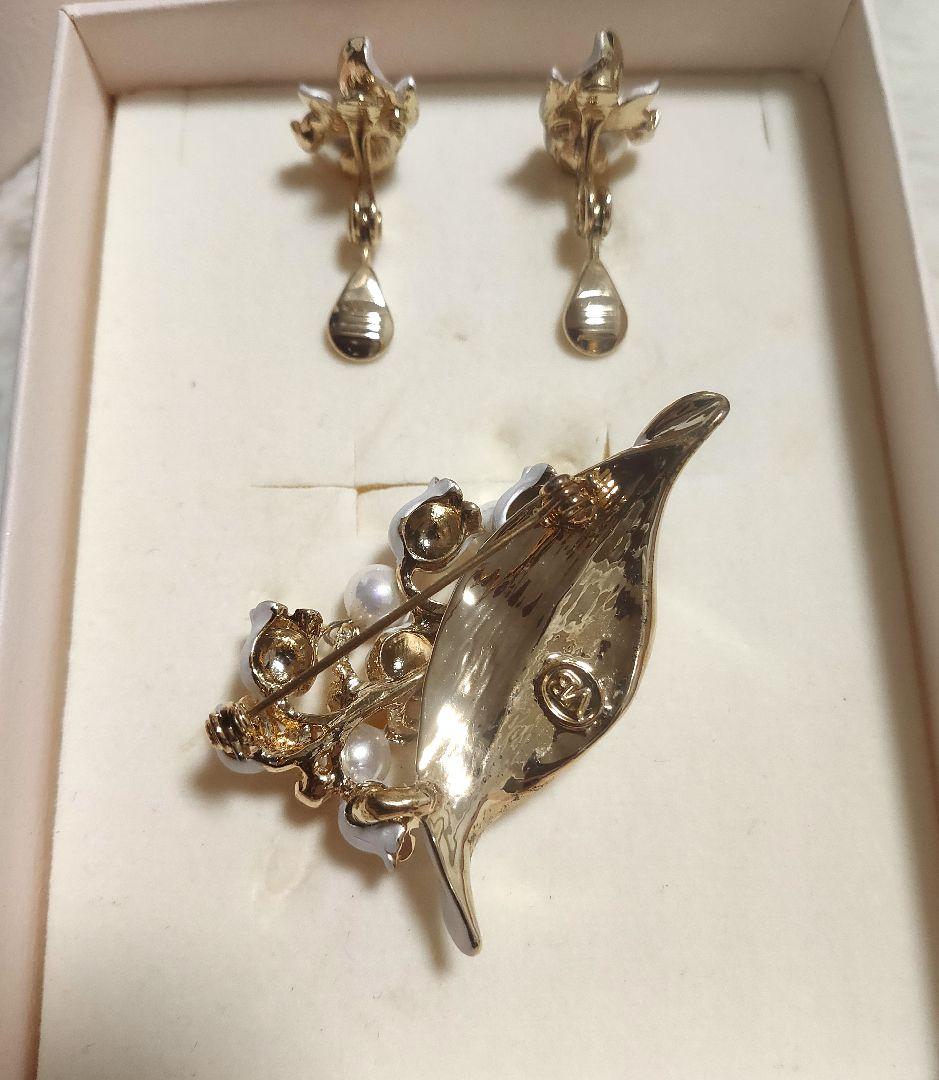 希少デザイン ヴァンドームブティック すずらん ブローチ、イヤリング
