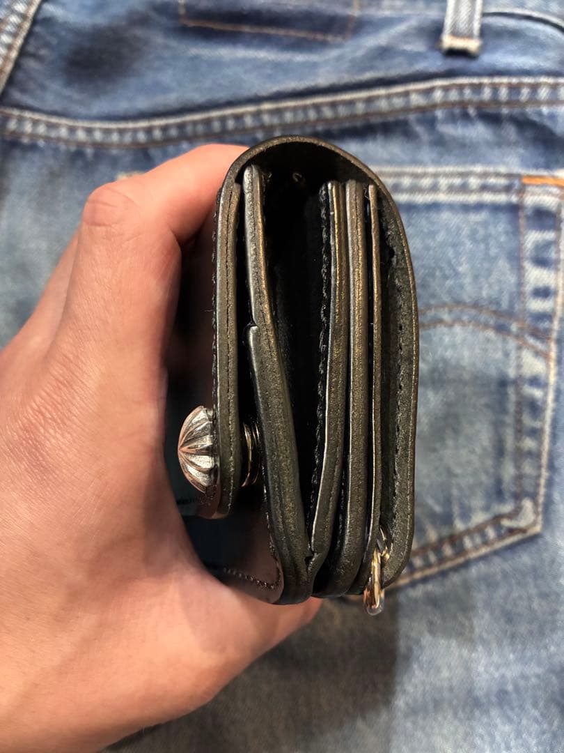 トラッカーウォレット　ショートサイズ　シルバー925アポロコンチョ　シボ革