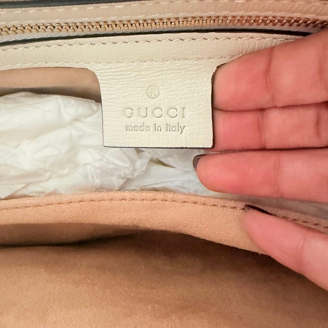 グッチ ジャッキー 1961 GGスプリーム バッグ　ショルダー　ホワイト