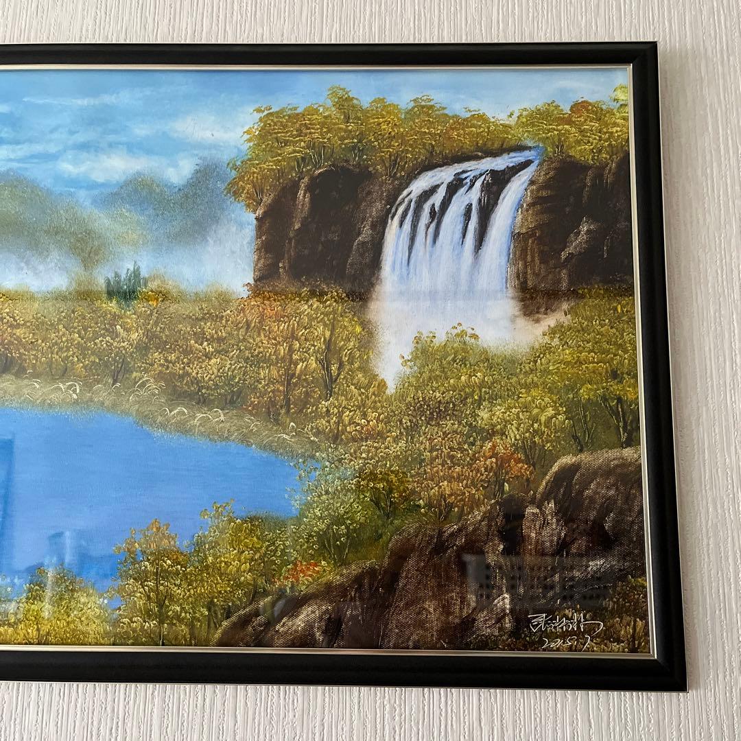 絵画　【山々の水に満たされ貯まりゆく】