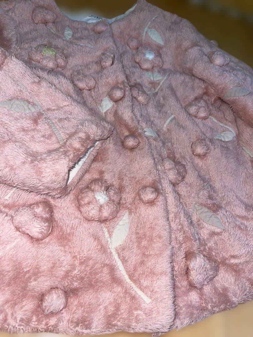 さえら、ポテチーノのピンク フリース ルームウェア