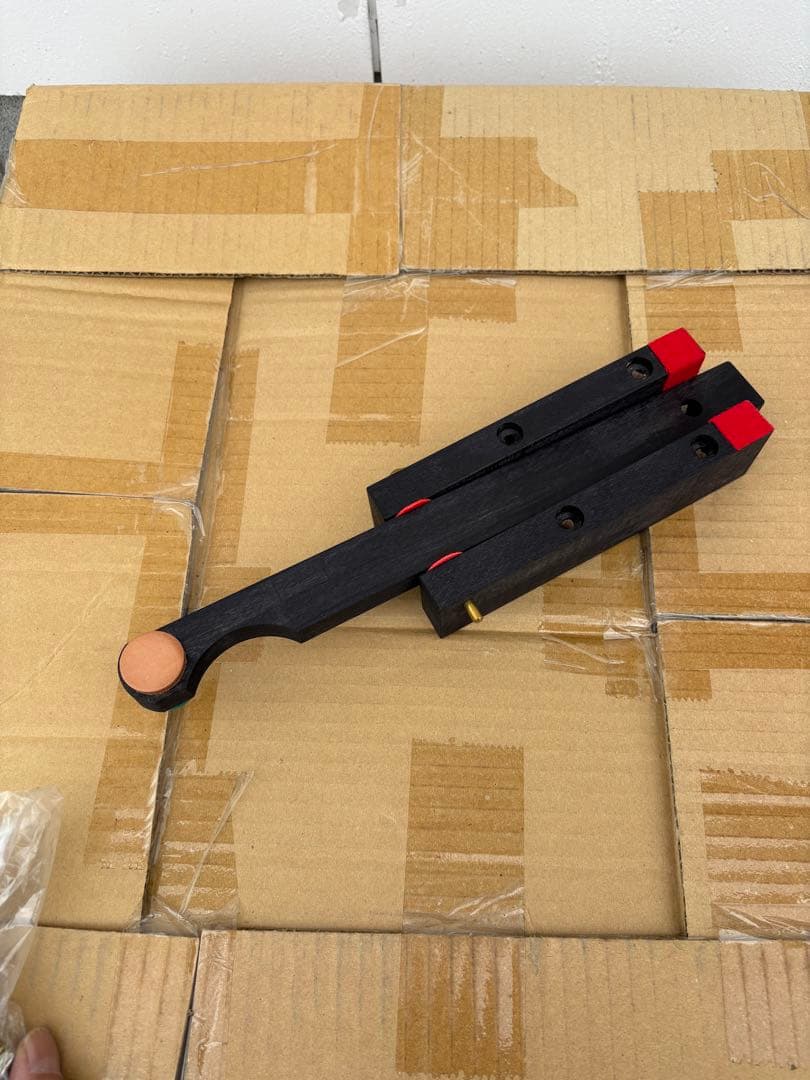 グランドピアノ ソステヌートペダル部品 2本ペダルから3本ペダルへ 調律