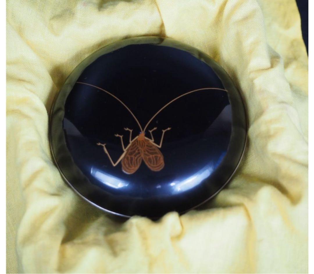 送料無料 漆芸の名工『池田峰志」造 銀縁蒔絵 鈴虫香合 共箱