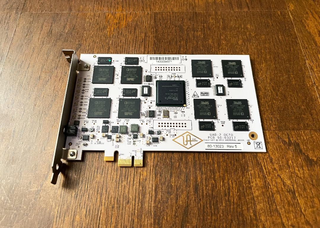 DTM・DAW UAD-2 OCTO PCI-e DTM・DAW UAD-2 OCTO CORE PCIe Card Universal Audio UAD-2 OCTO Core