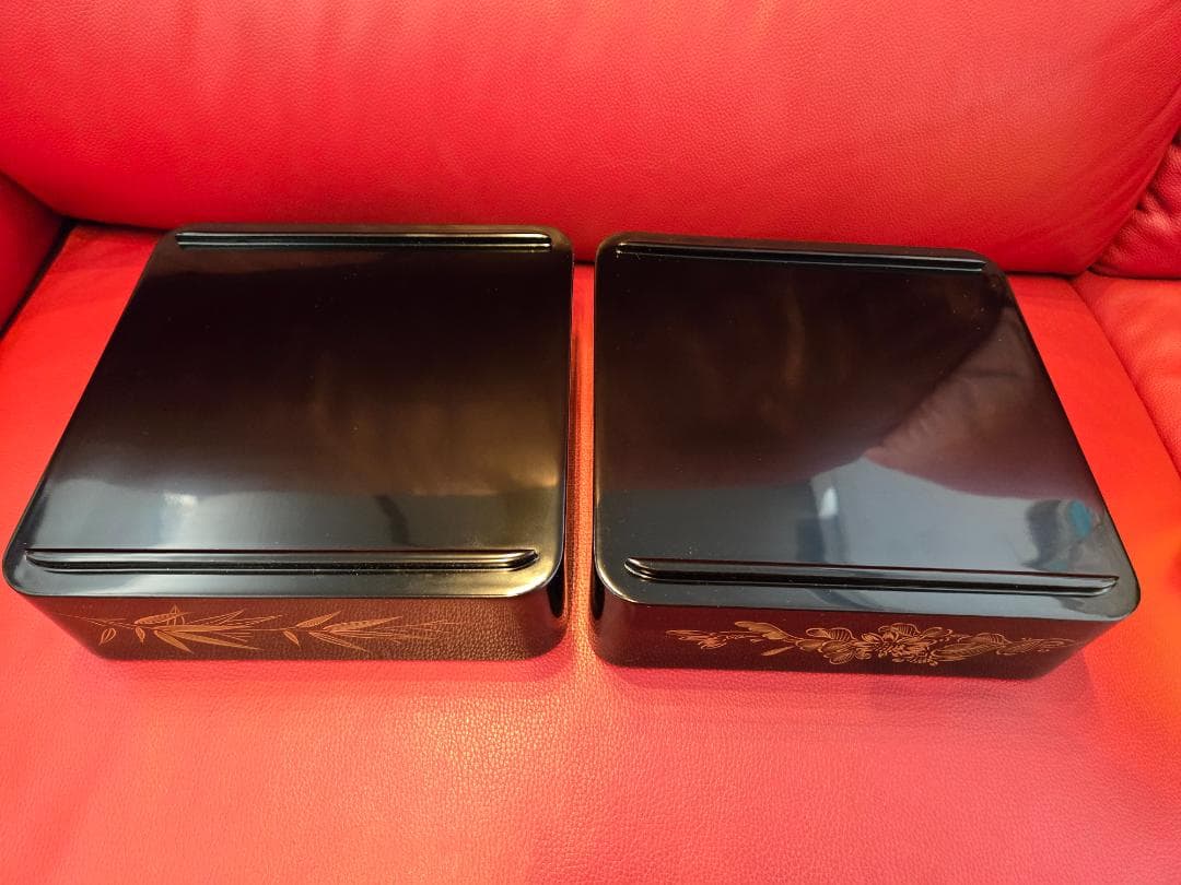 茶道具 輪島塗 天然木製 黒塗 金彩蒔絵 二段重箱 内朱共箱