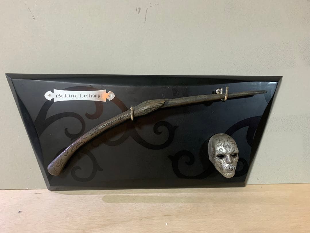 ハリーポッター ノーブルコレクション ベラトリックスレストレンジ 杖ディスプレイ