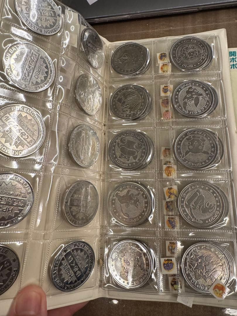 当時モノ開いてバトル！ポケモン メタル ポケットフォルダー 40枚