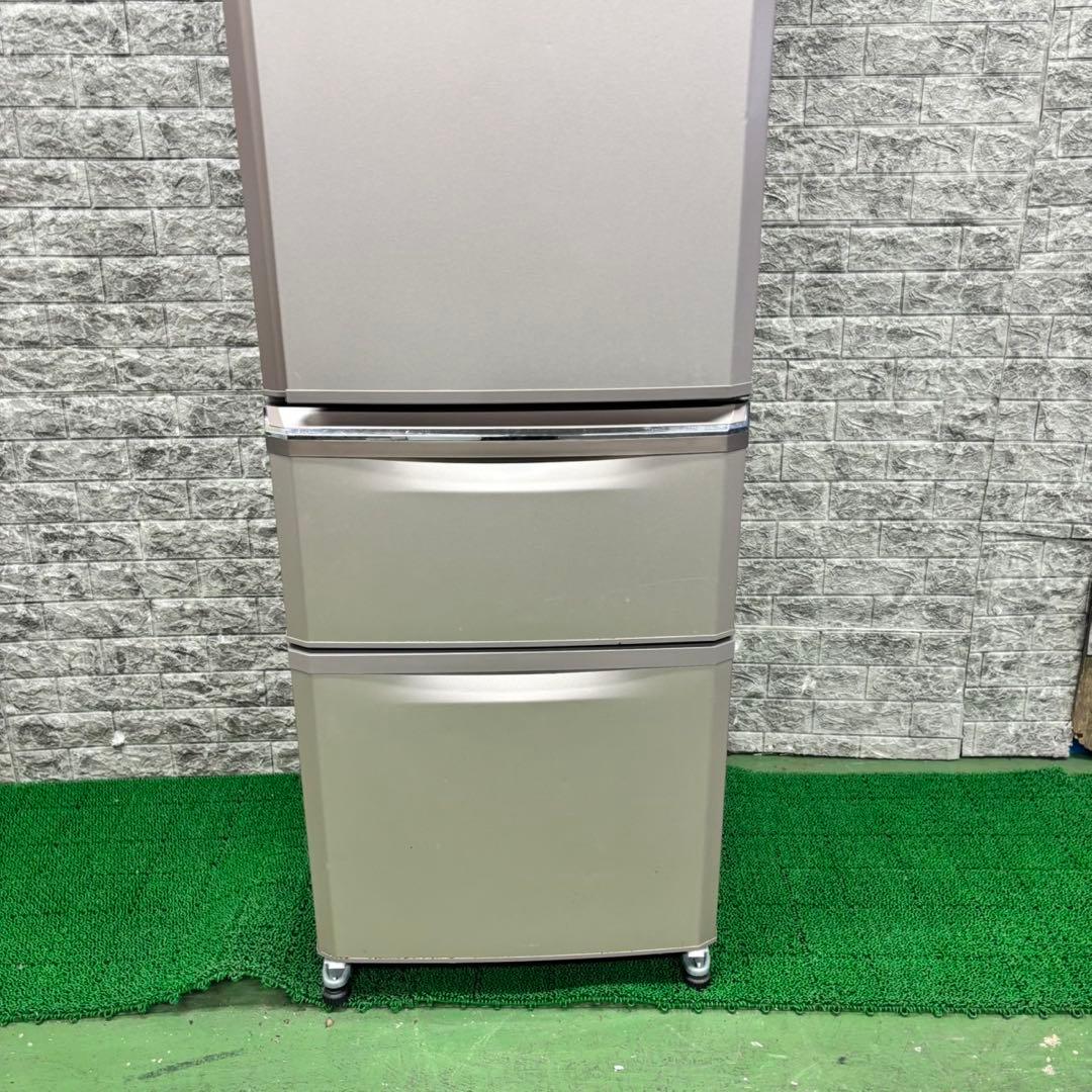 628 三菱　家庭用冷蔵庫　大型　自動製氷機付　保証込み　300L強