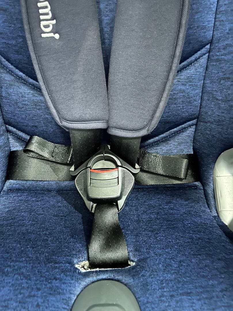 combi コンビ　セイブトレック　チャイルドシート