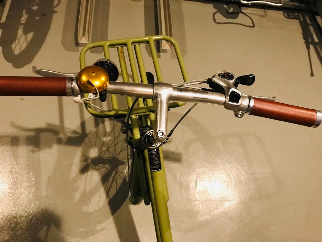 新品レトロ調 可愛いWACHSENヴァクセン 20インチカーゴバイク 6段変速