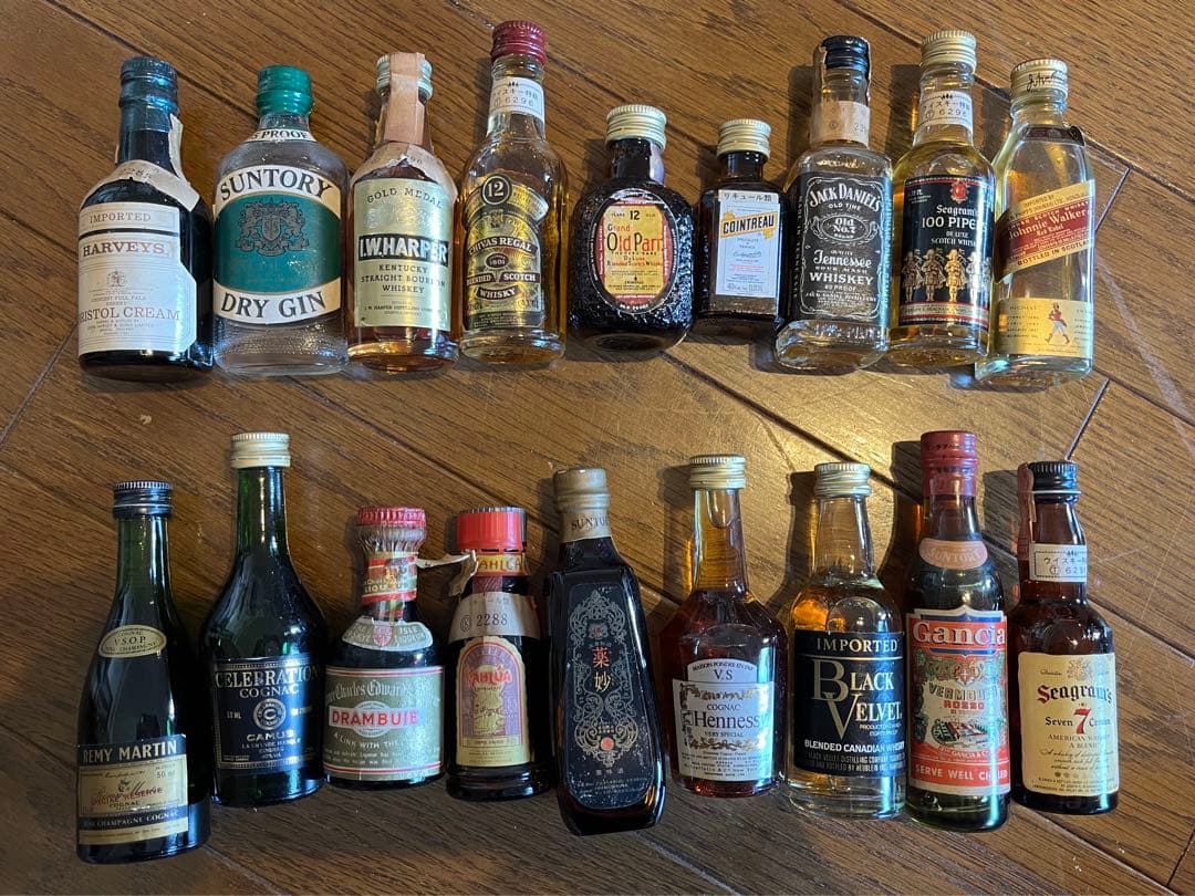 高麗青磁ボトルかなり希少なウイスキーです