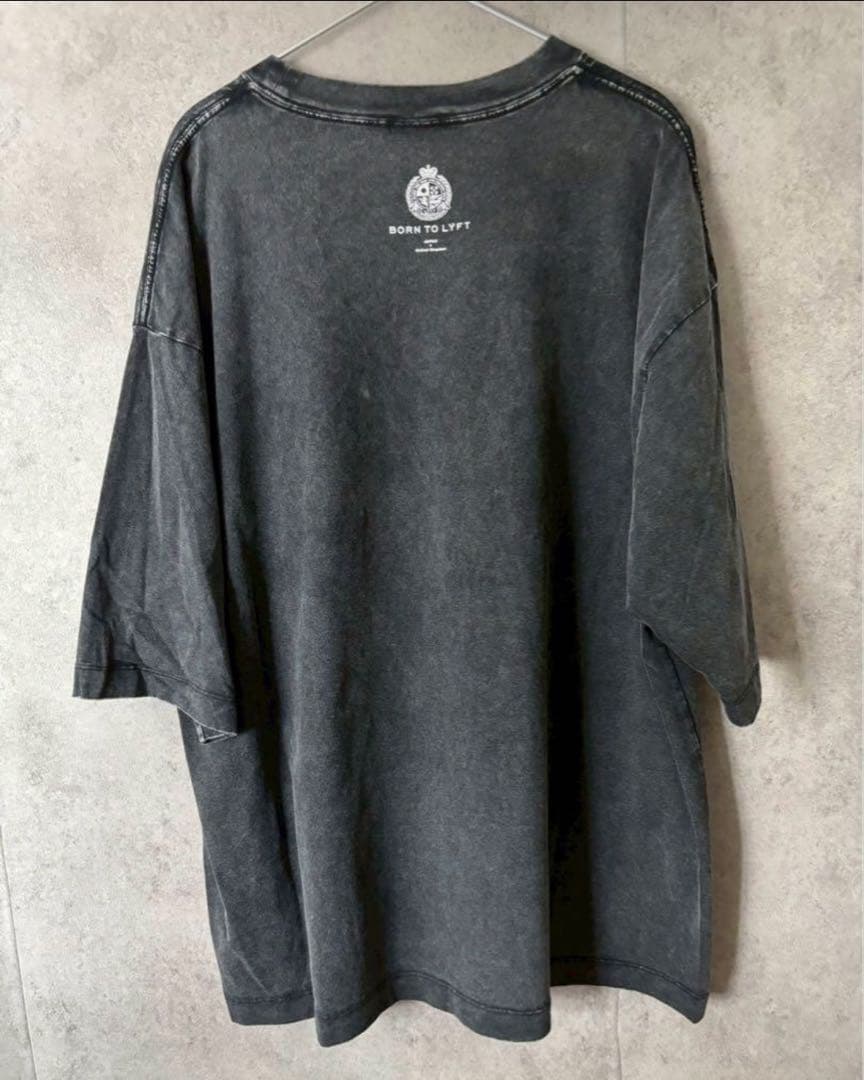 リフト/LYFT DUMBBELLS GRAPHIC T-SHIRT