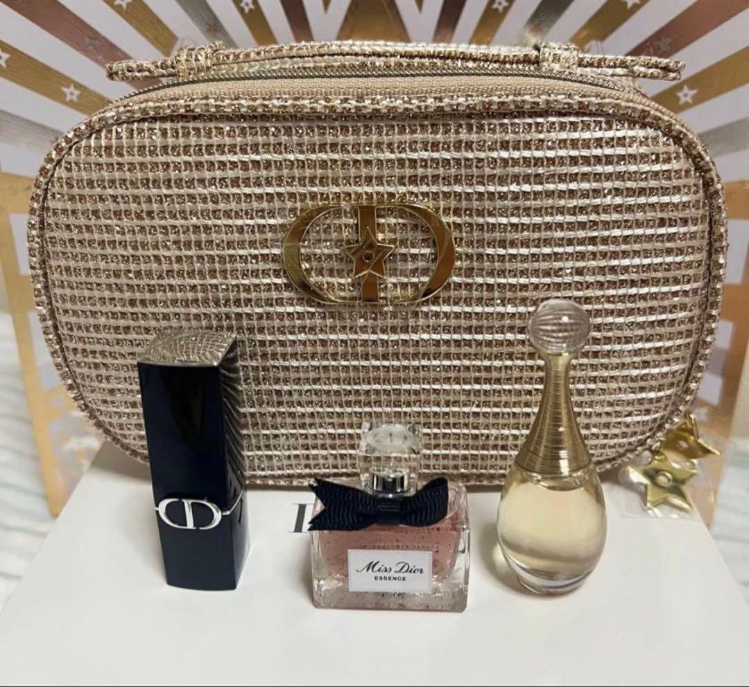 Diorディオールホリデーオファーリボン・ショッパー付き