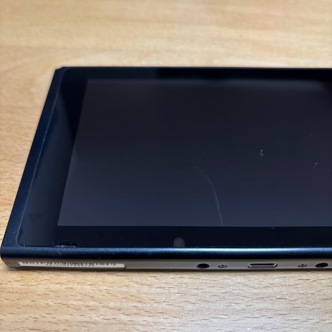 nintendo switch 本体　画面傷あり　ニンテンドースイッチ