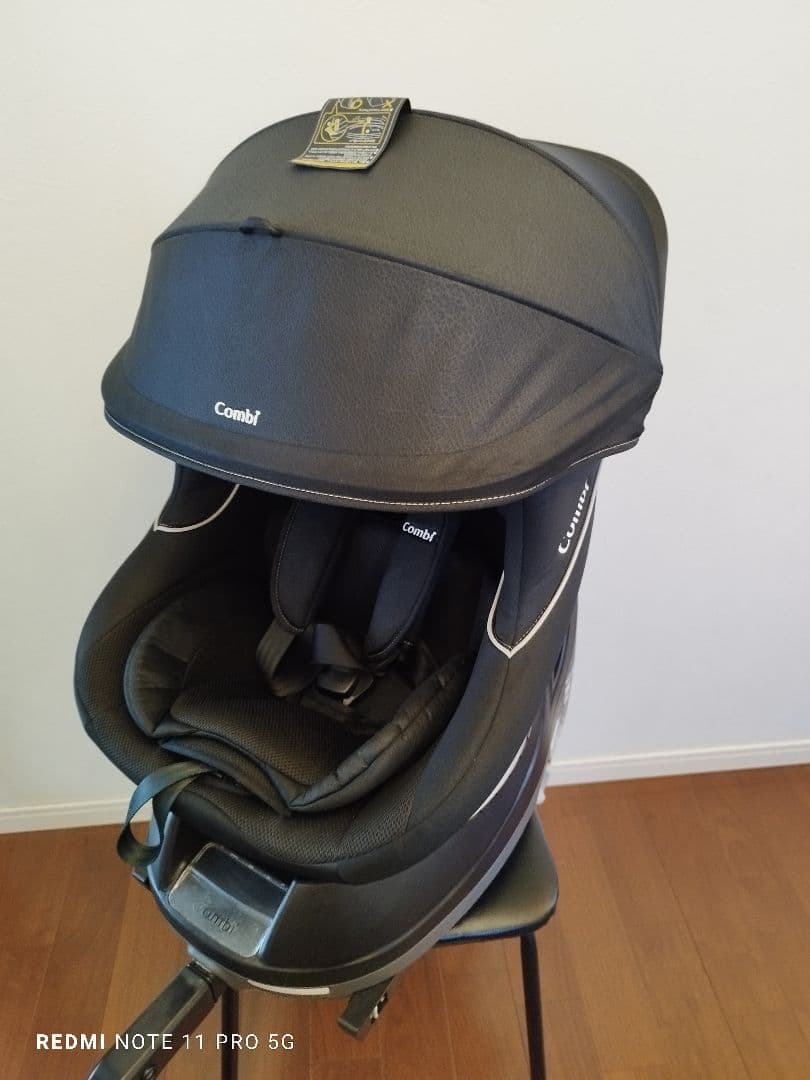 Combi コンビクルムーヴ　ISOFIX　エッグショック　限定モデル