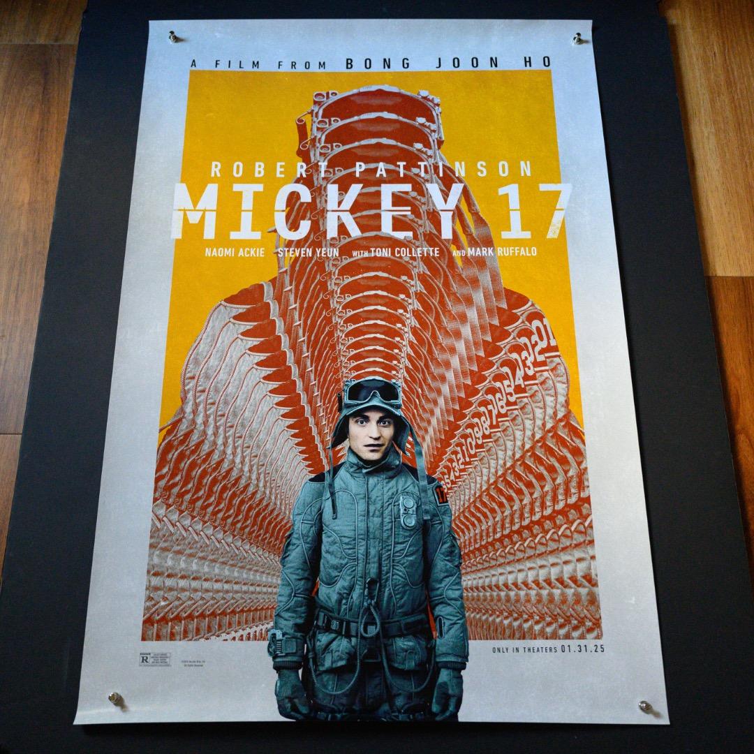 映画館用両面ポスター】ミッキー17 / Mickey 17 - メルカリ