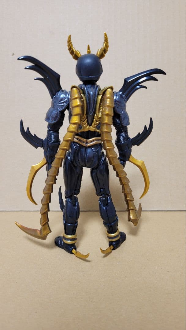 S.H.Figuarts 仮面ライダーエクシードギルス ブラックバージョン