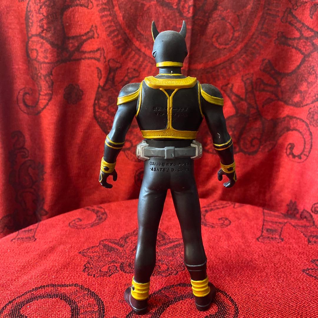 仮面ライダークウガ ライジングマイティ ソフビ