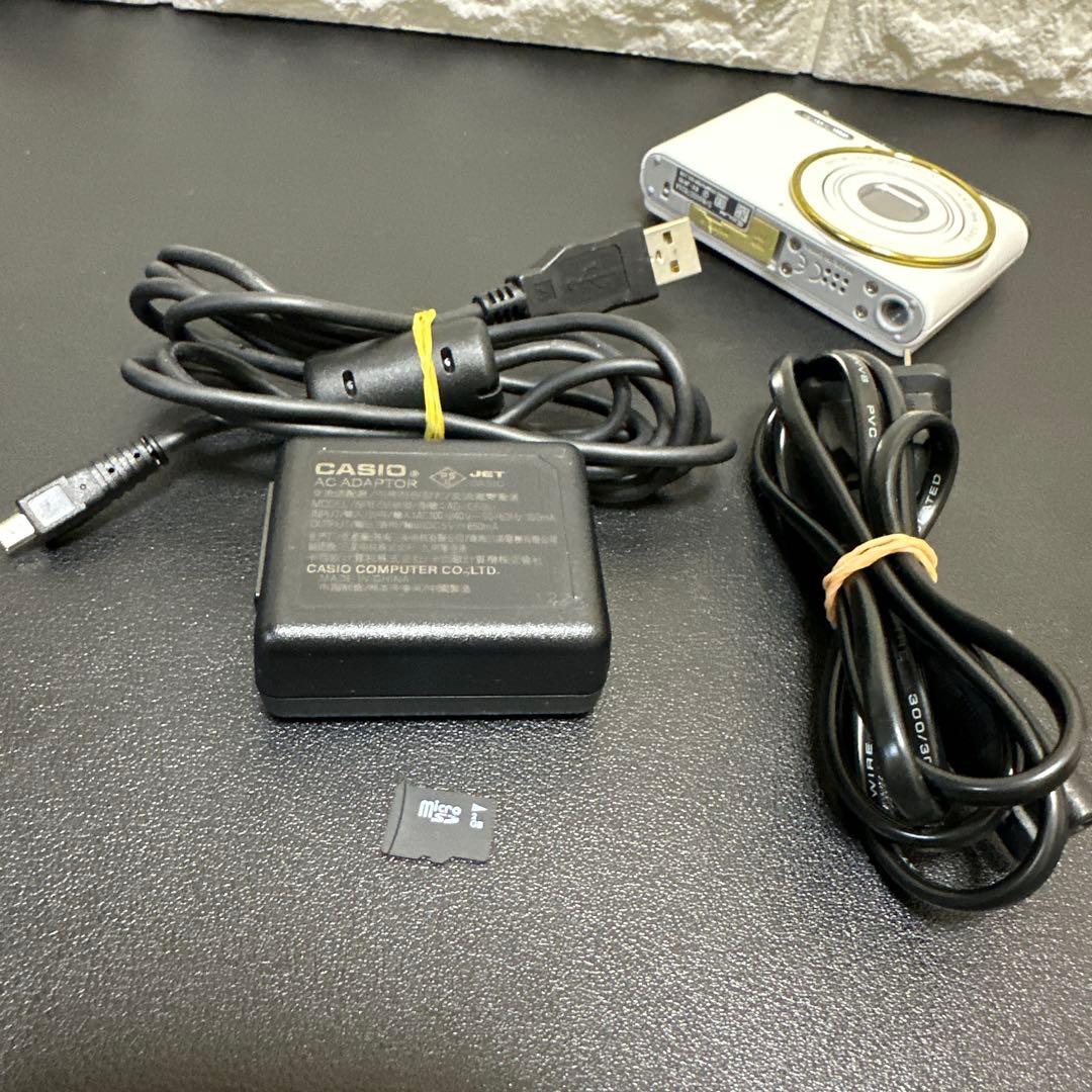 美品すぐ使えます カシオ CASIOEXILIM JE10 動作品 付属品付き