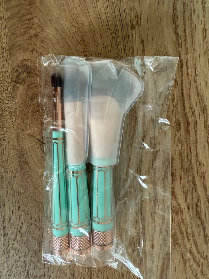 【新品未使用】MAC オブ オール トレード ブラシ キット 2025ホリデー