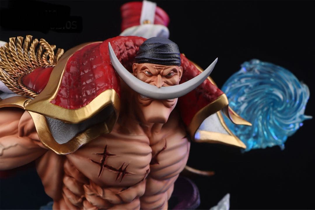 【新品】ワンピース 白ひげ 半身 フィギュア