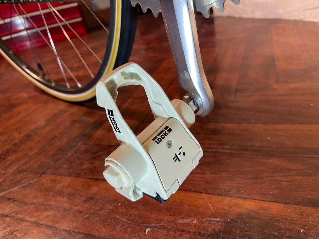 希少ビンテージ新車ブリヂストン グランベロ　シュパーブプロ　フレームポンプ付き