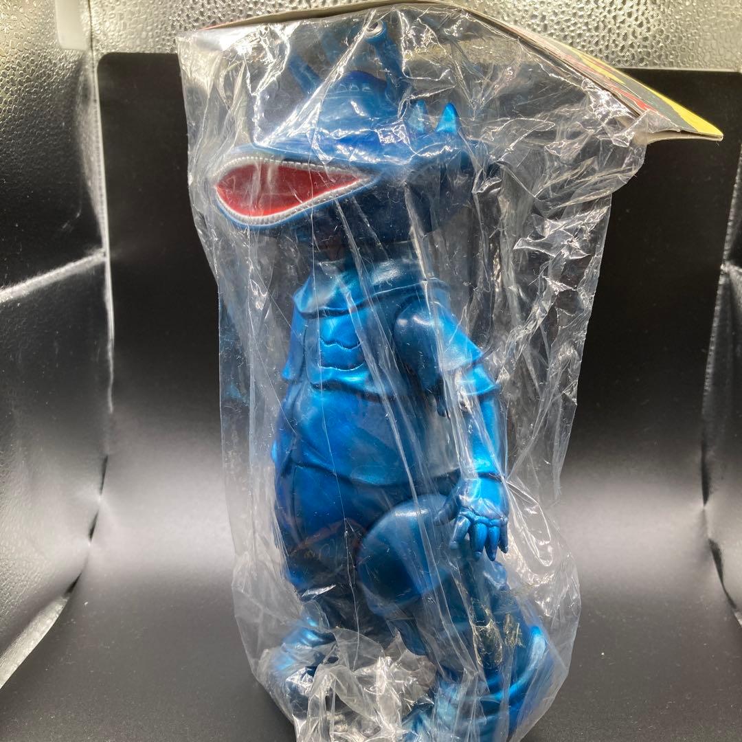 最終価格♡新品　未開封♡ブルマァク怪獣シリーズ 青いカネゴン　約23㎝