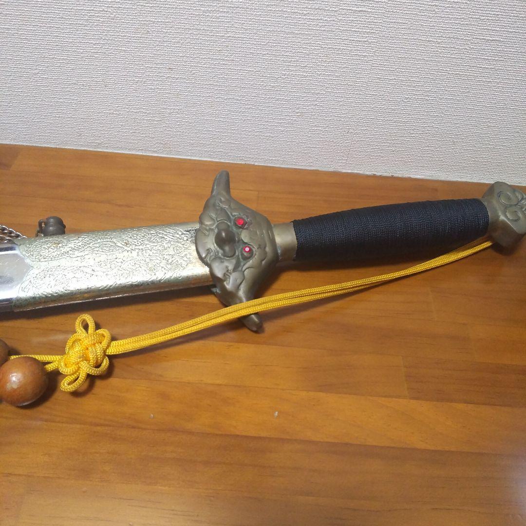 中国剣 装飾的な武器 赤い宝石付き