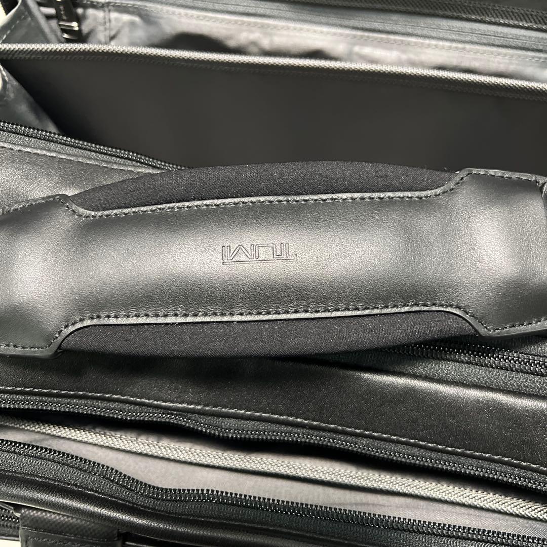 新品未使用　TUMI エクスパンダブル　ラップトップブリース　ALPHA