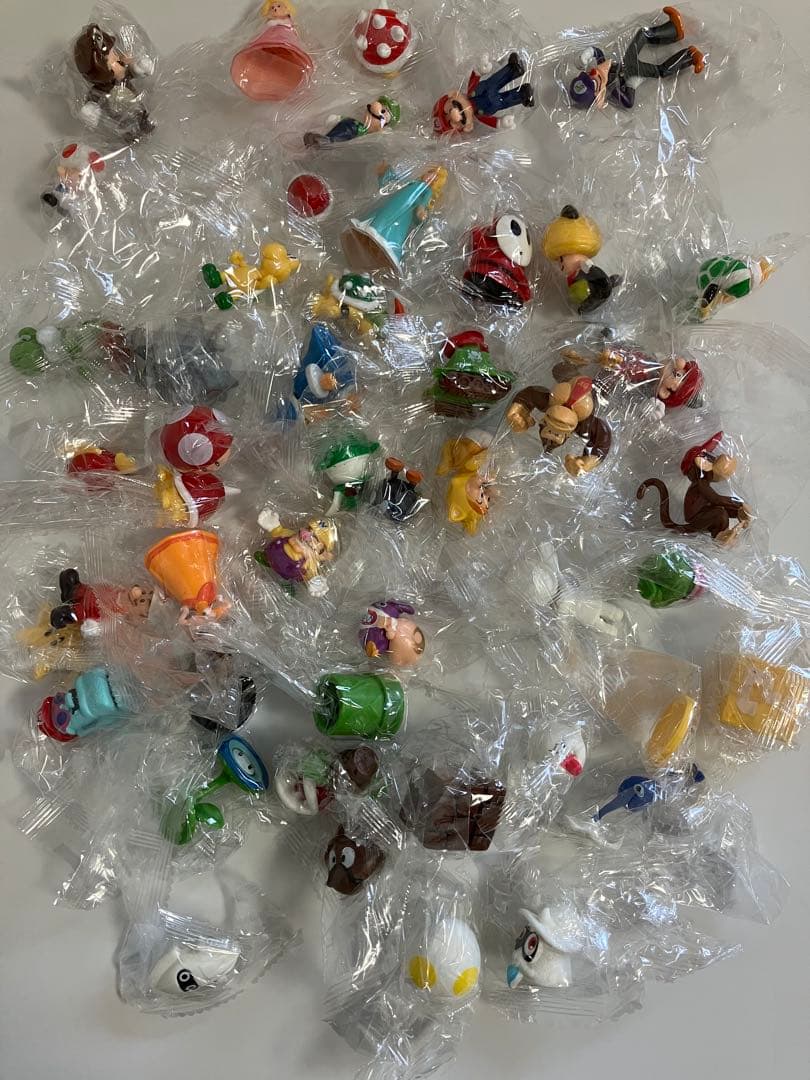 [新品] マリオ フィギュア 48体セット 1/2