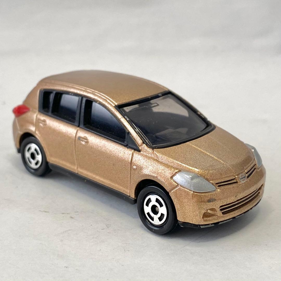 非売品 トミカ 日産 ティーダ シャンパーニューゴールド カラーサンプル 販促品
