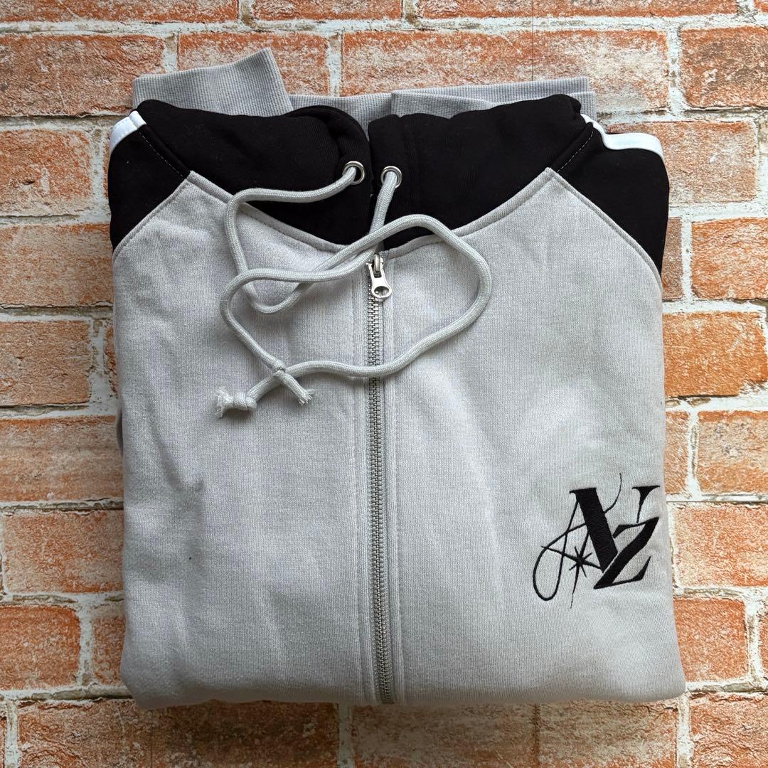 NiziU 2024-2025 \"AWAKE\" HOODIE パーカー (L)