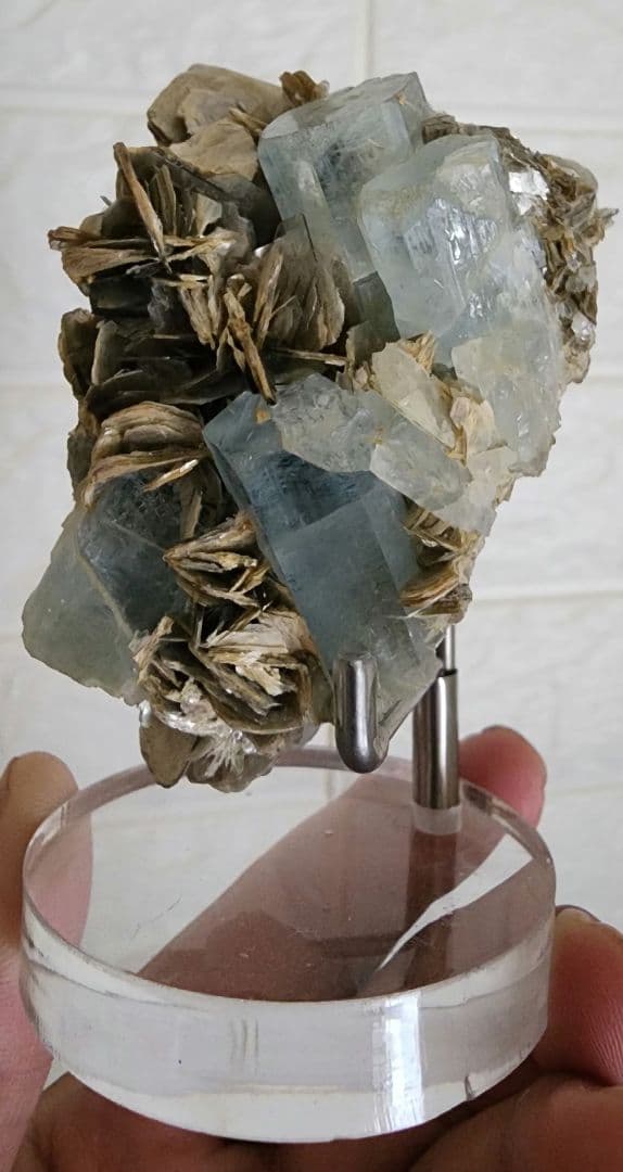 ダークブルーアクアマリン ディープブルーアクアマリン ラウンドカット4mm 半連/1連｜天然石