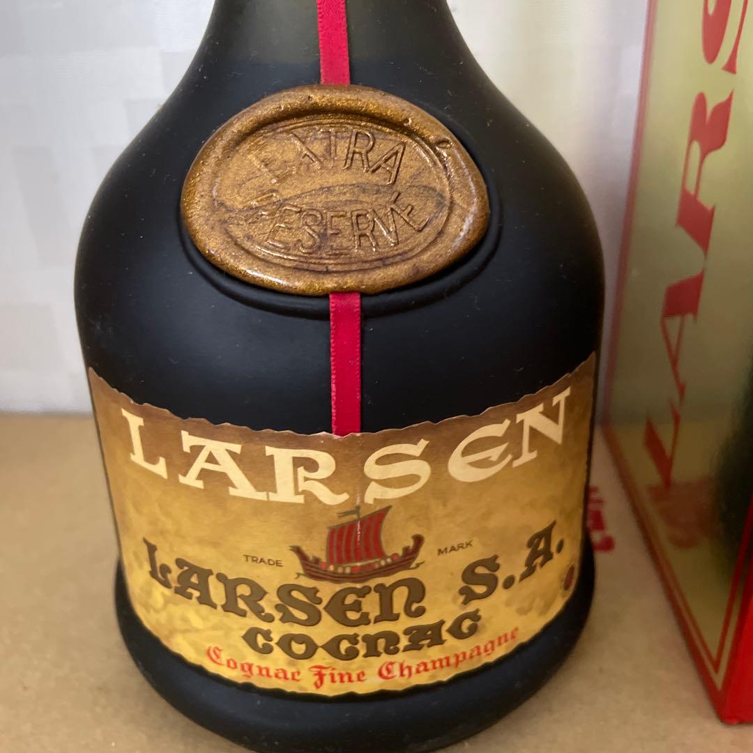Y*i様 LARSEN EXTRA COGNAC 0.7L 40%