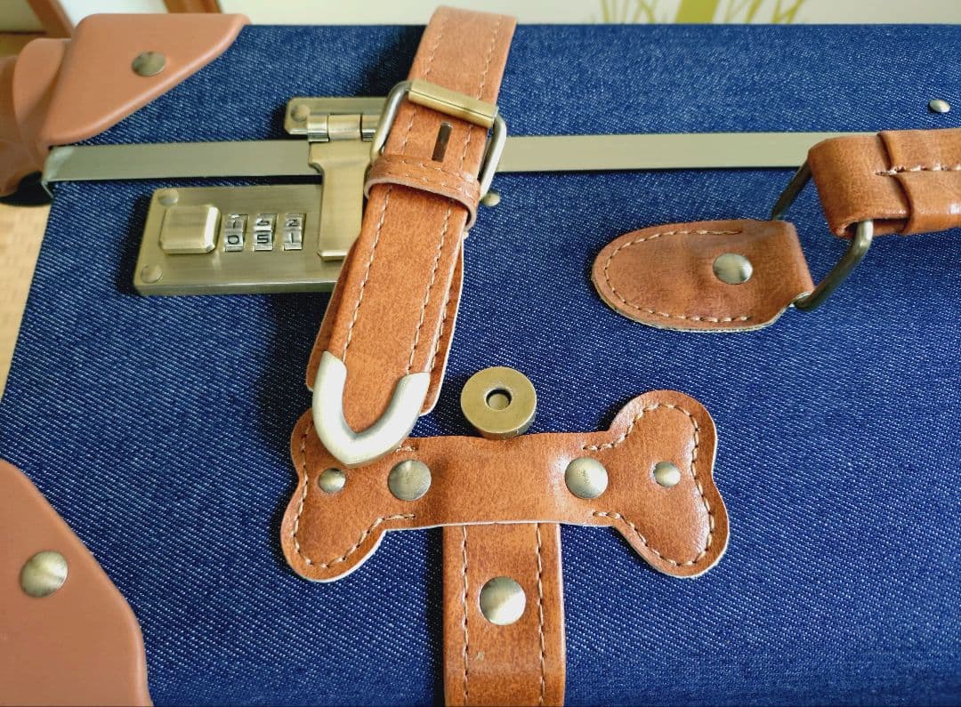 ボンレス犬とボンレス猫グッズとキャリーケース