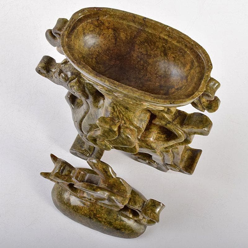 中国 玉石碧玉彫刻 龍鈕蓋爐 獅子香炉 飾壷 唐木台付 M 4741B - メルカリ