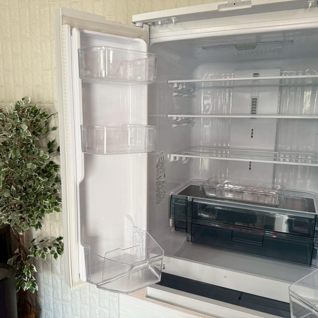 Duc Nguyen ✨冷蔵庫　シャープ　SJ-MF46J-W ホワイト