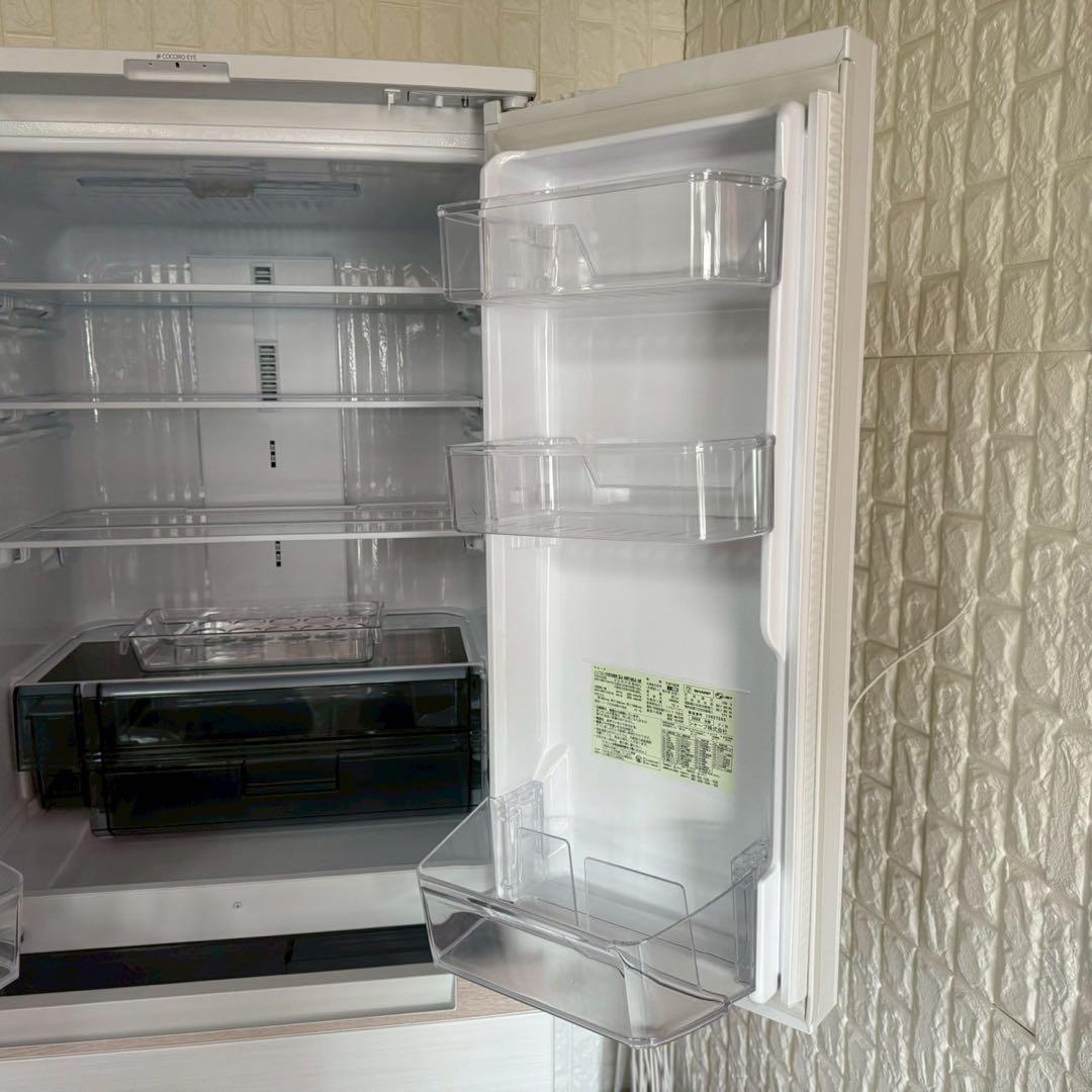 Duc Nguyen ✨冷蔵庫　シャープ　SJ-MF46J-W ホワイト