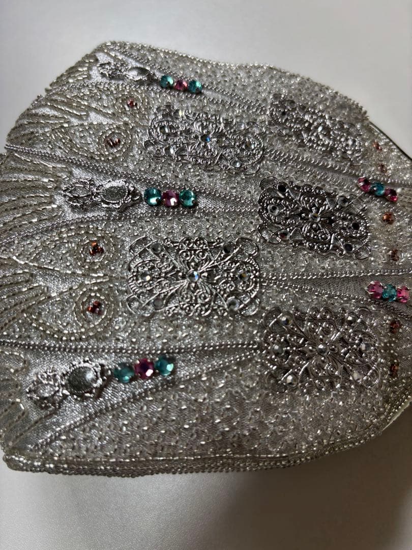 LUMY はしもと　高級シルバー ビーズ装飾 パーティーバッグ皇室御用達　未使用