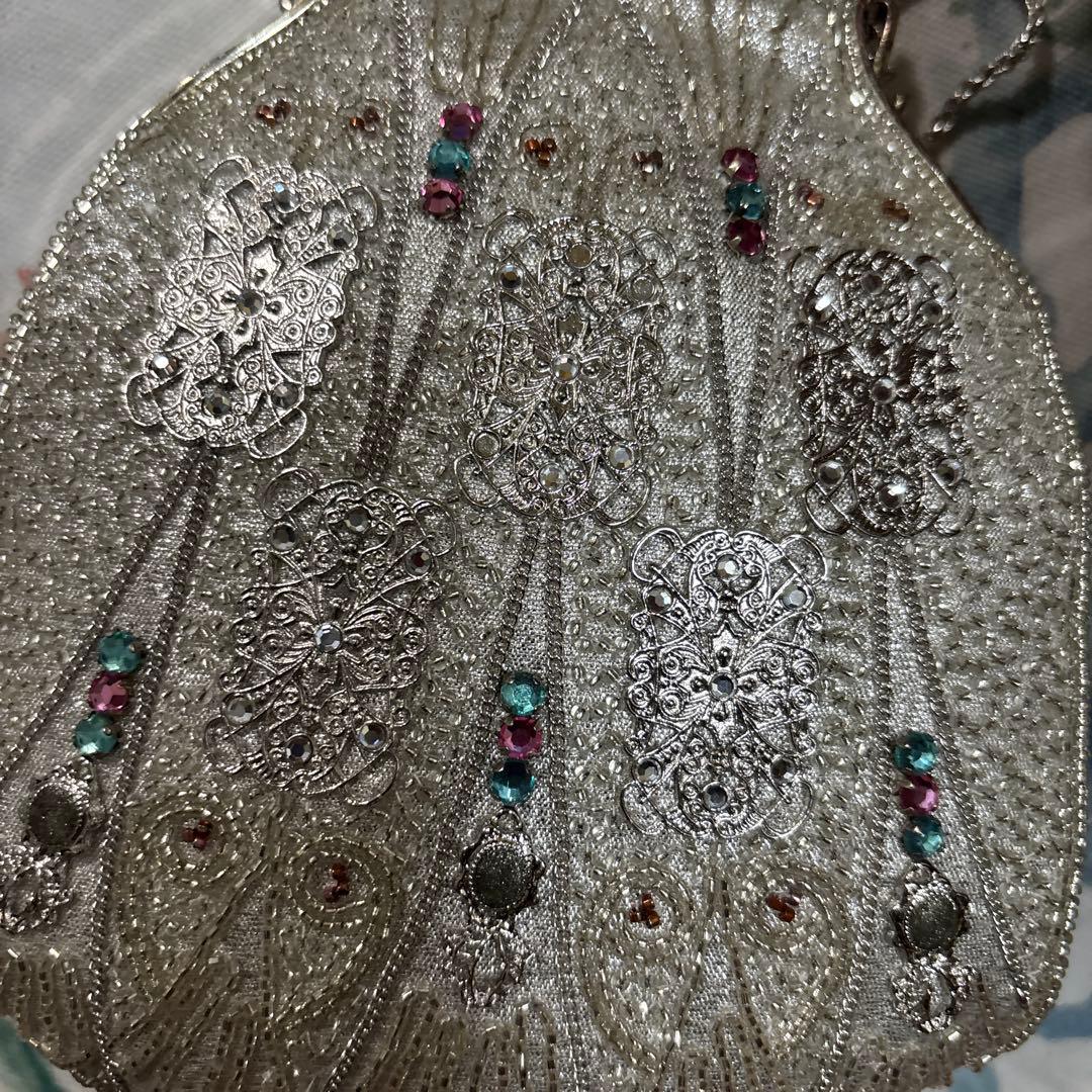 LUMY はしもと　高級シルバー ビーズ装飾 パーティーバッグ皇室御用達　未使用