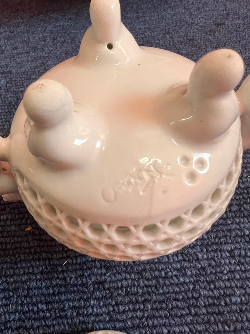 1121 平戸焼  十三代　中里茂右ヱ門作 白磁透かし細工  鳳耳　香炉 共箱付