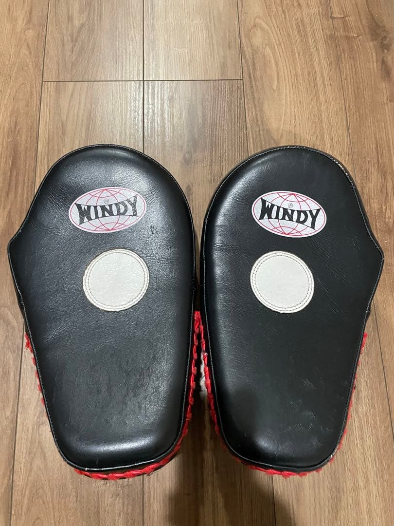 RRRWINDY キックミット 黒/赤 フリーサイズ RRRWINDY キックミット 黒/赤 フリーサイズ RRRWINDY キックミット 黒