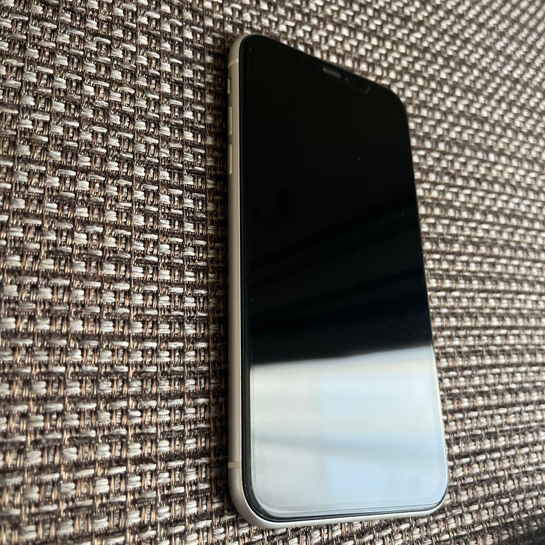 iPhone11 本体 64GB ホワイト