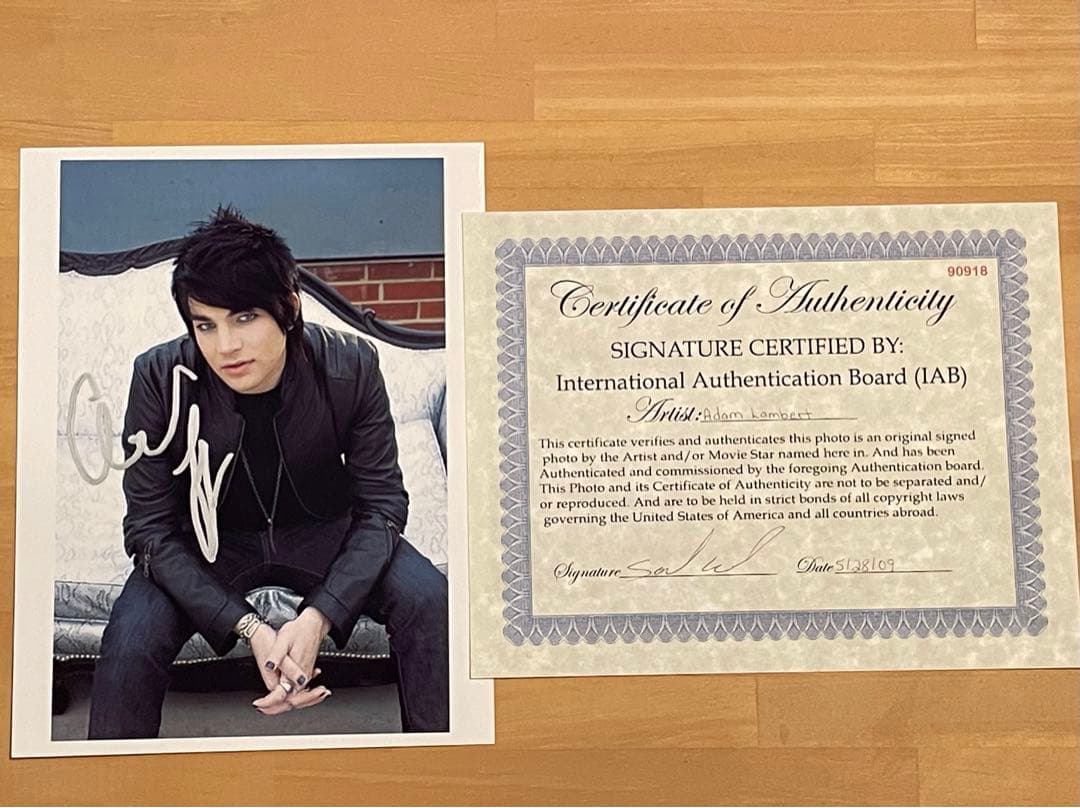 アダム・ランバート Queen 大判 サイン入り写真 + Certificate