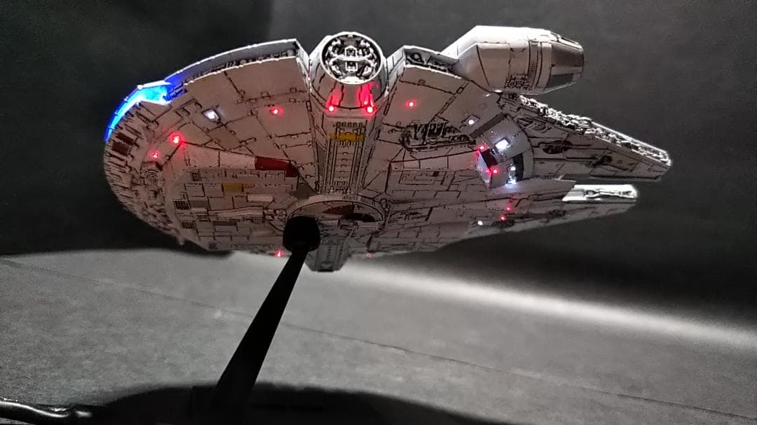 ミレニアムファルコン 角アンテナ仕様　 電飾改修 塗装済 完成品 1/350
