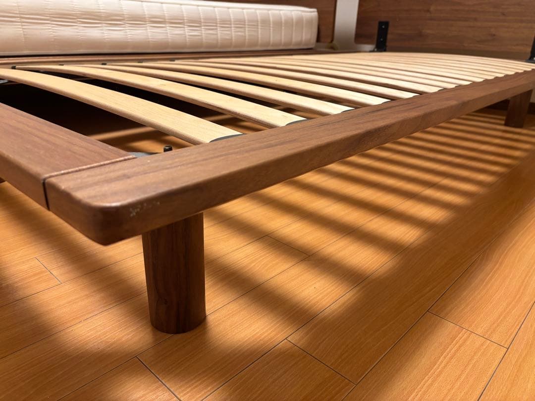 【無印良品】シングルベッドフレームウォールナット ヘッドボードあり