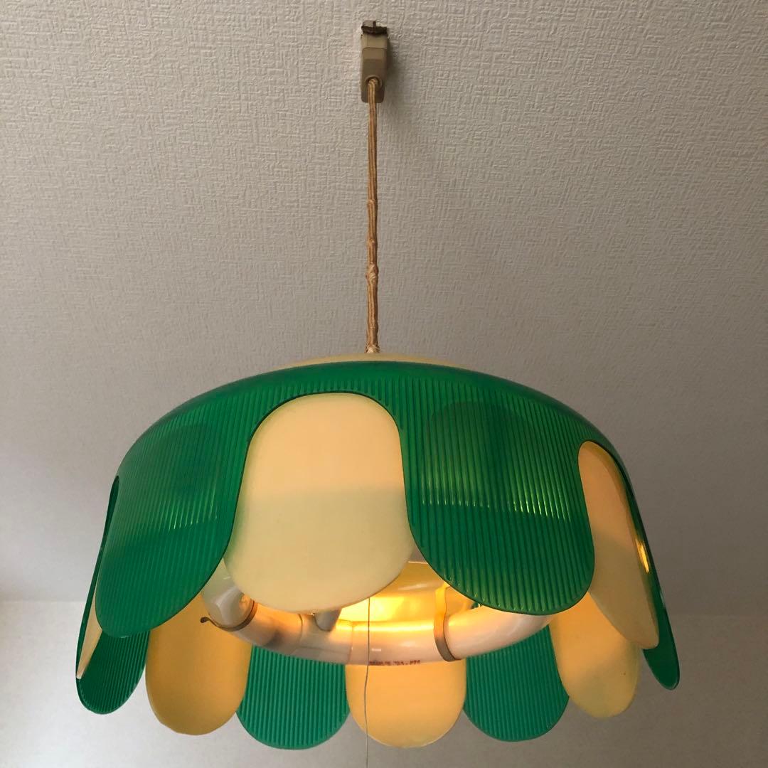 可愛い 昭和レトロ 照明 花びら