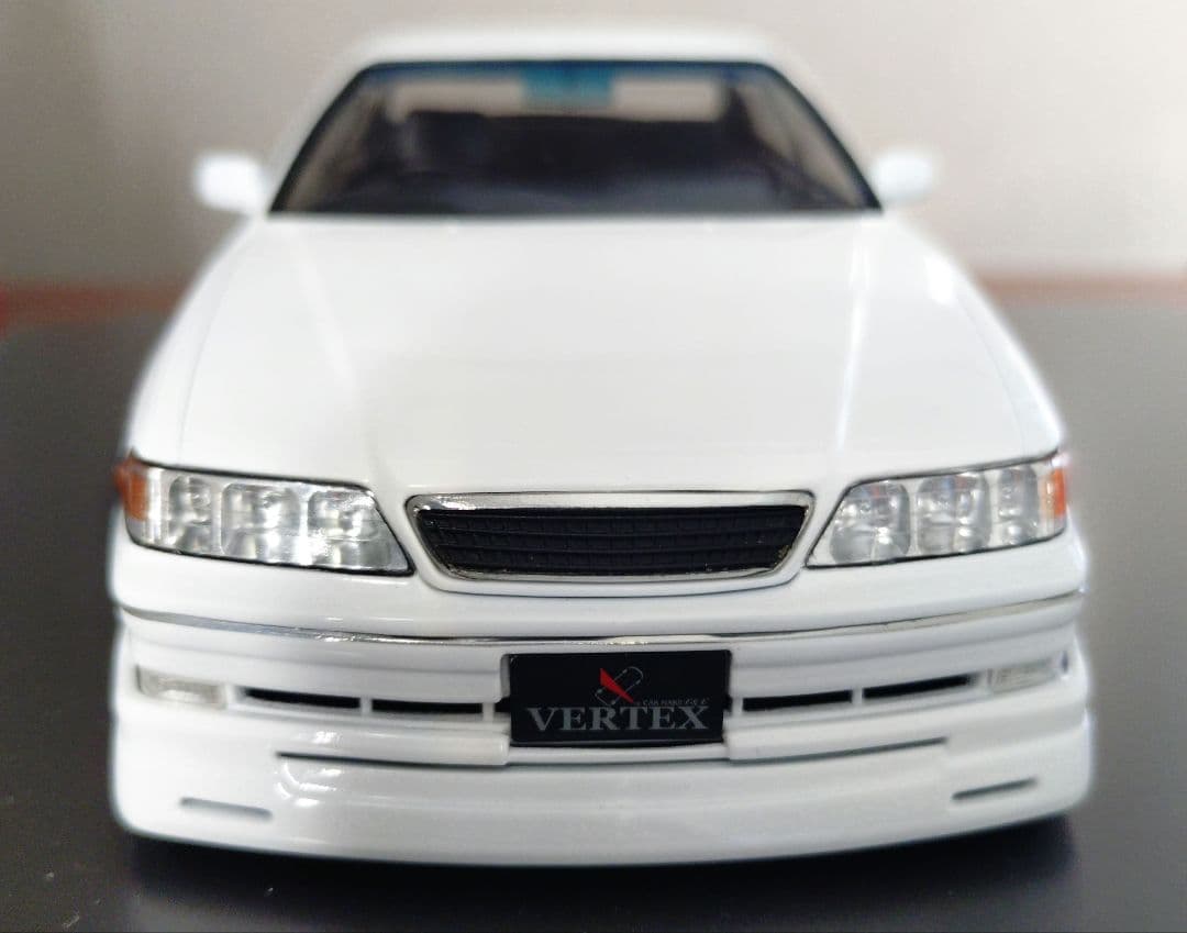 アオシマ1/24 JZX100 マークII プラモデル 完成品