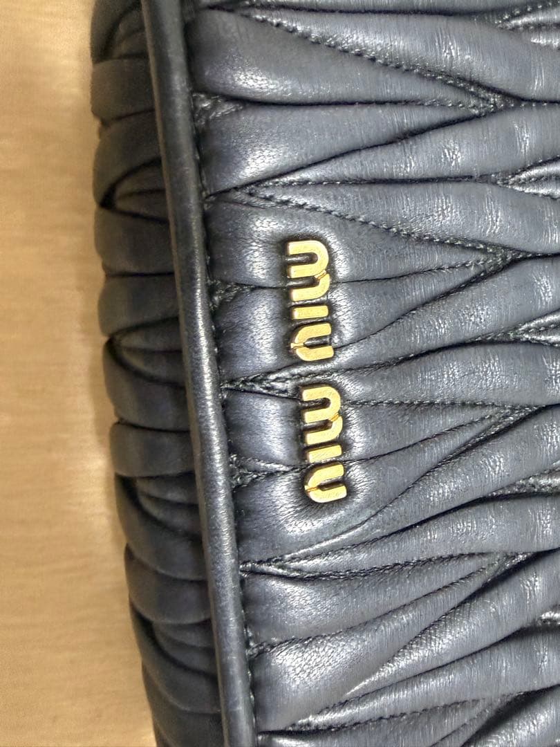 miu miu ショルダーバッグ
