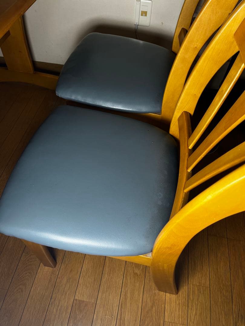 引き取り限定★ダイニングテーブル✖️椅子4脚セット